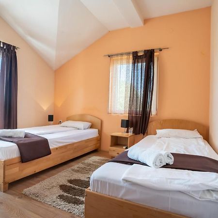 Garni Hotel Mali Predah Knjazevac Buitenkant foto
