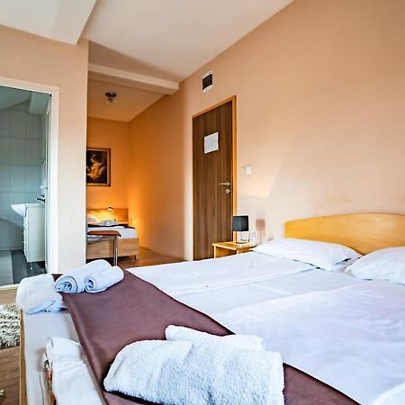 Garni Hotel Mali Predah Knjazevac Buitenkant foto