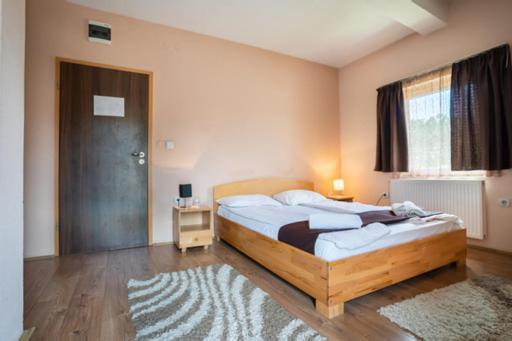 Garni Hotel Mali Predah Knjazevac Buitenkant foto