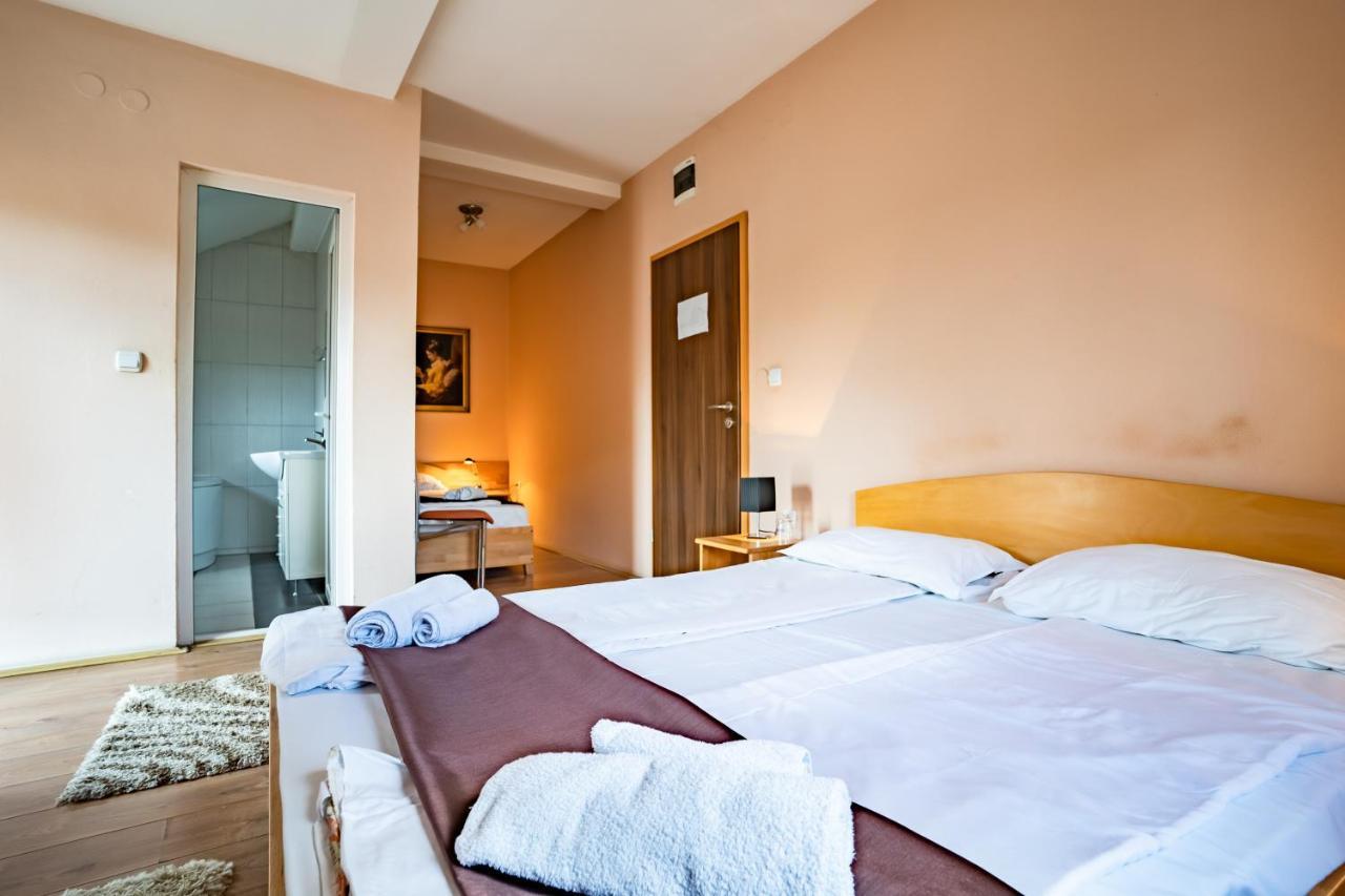 Garni Hotel Mali Predah Knjazevac Buitenkant foto