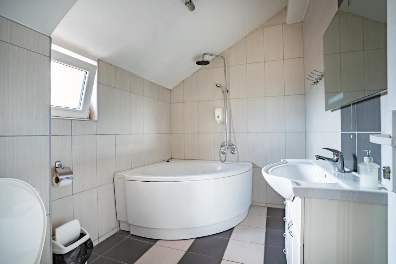 Garni Hotel Mali Predah Knjazevac Buitenkant foto
